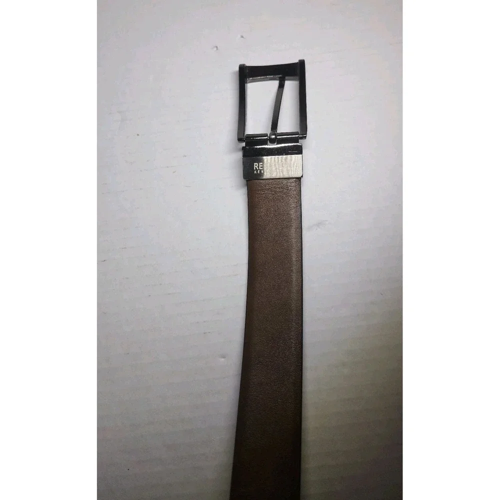 Kenneth Cole Reaction  Reversible Black and Brown Leather Belt - Size‎ 38